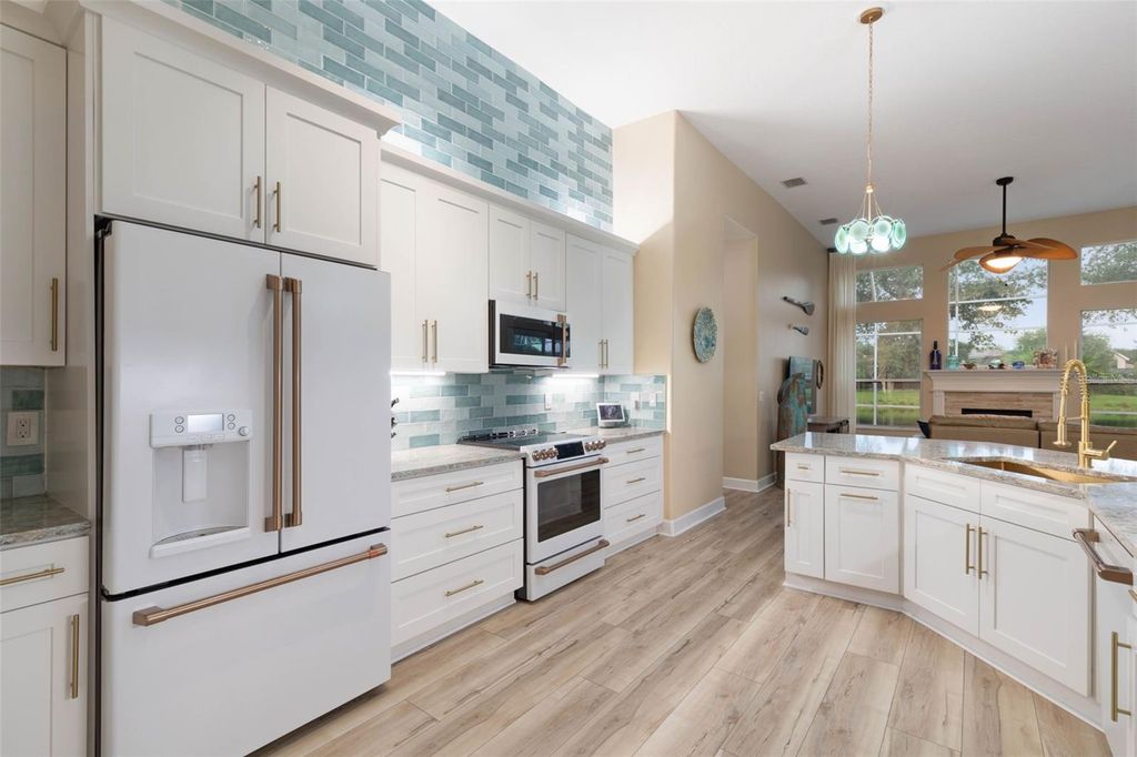 Image 22 of property listing at 10 N VILLAGE PARKWAY, Palm Coast, FL 32137