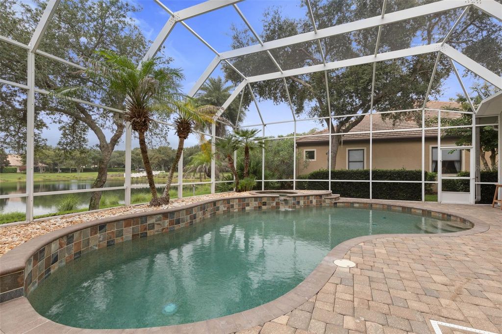 Image 26 of property listing at 10 N VILLAGE PARKWAY, Palm Coast, FL 32137