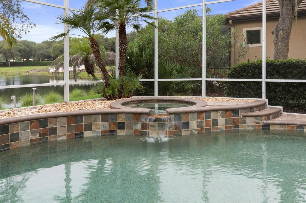 Image 27 of property listing at 10 N VILLAGE PARKWAY, Palm Coast, FL 32137
