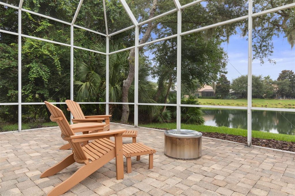 Image 4 of property listing at 10 N VILLAGE PARKWAY, Palm Coast, FL 32137