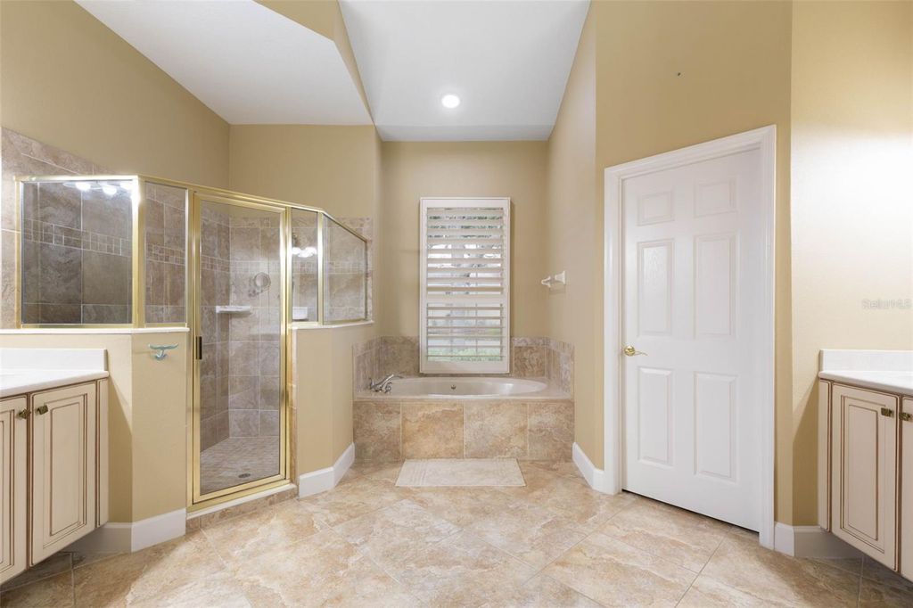 Image 36 of property listing at 10 N VILLAGE PARKWAY, Palm Coast, FL 32137