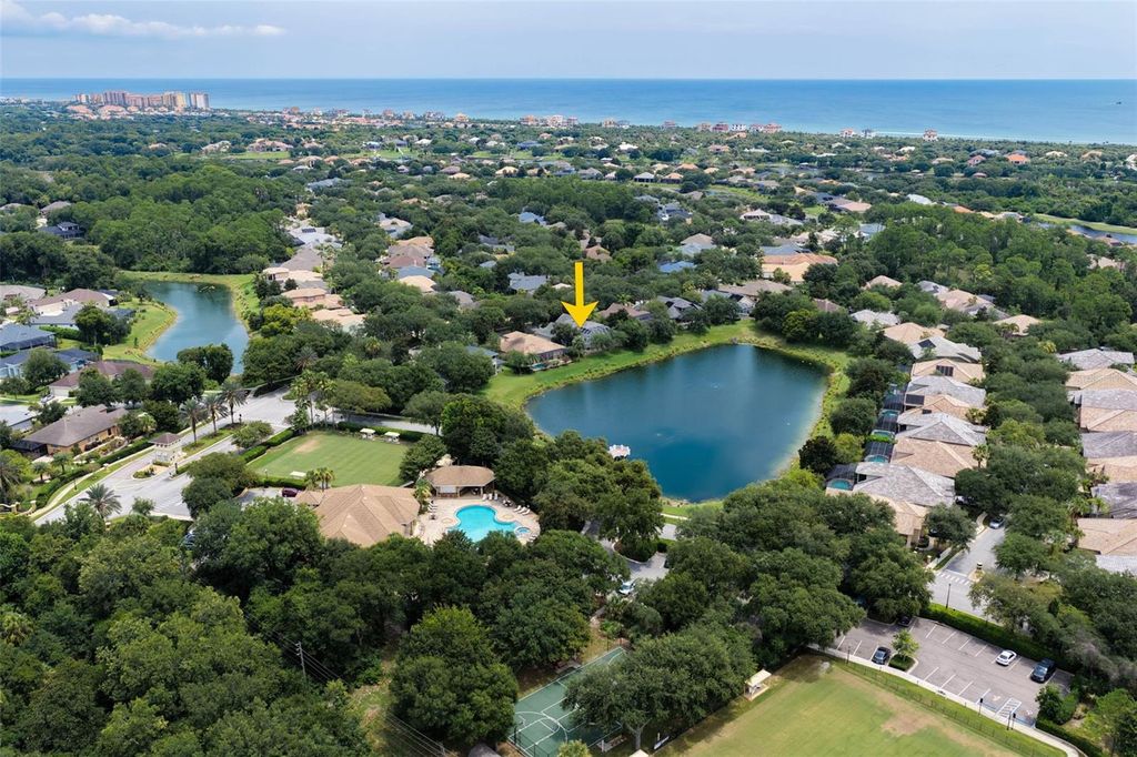 Image 6 of property listing at 10 N VILLAGE PARKWAY, Palm Coast, FL 32137
