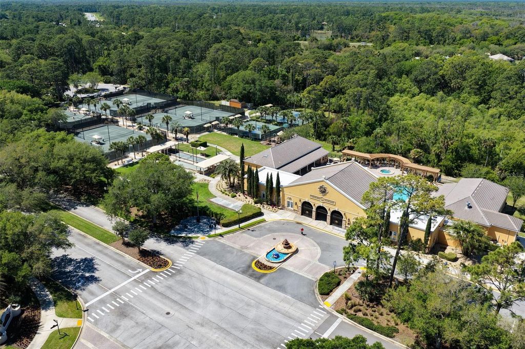 Image 67 of property listing at 10 N VILLAGE PARKWAY, Palm Coast, FL 32137