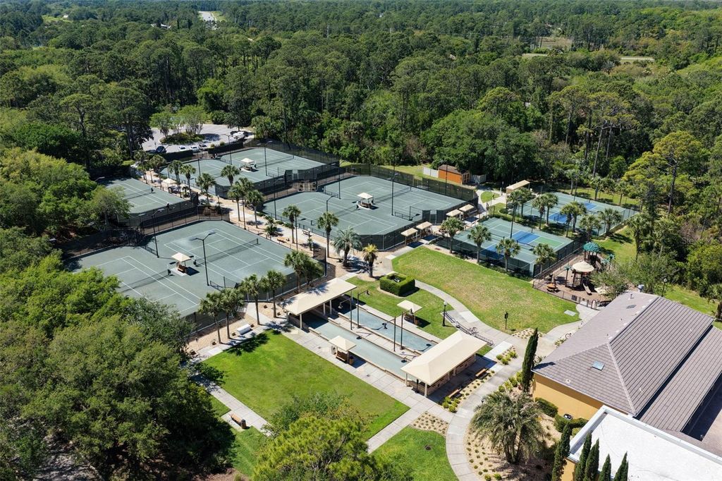 Image 68 of property listing at 10 N VILLAGE PARKWAY, Palm Coast, FL 32137