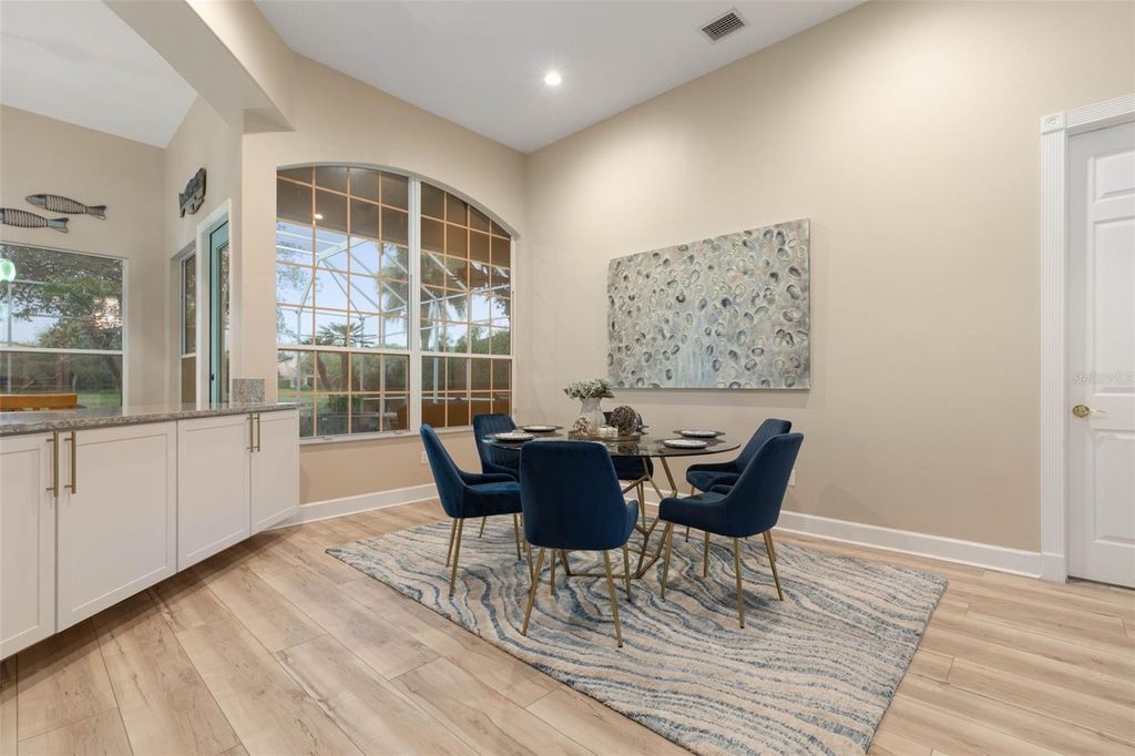 Image 9 of property listing at 10 N VILLAGE PARKWAY, Palm Coast, FL 32137