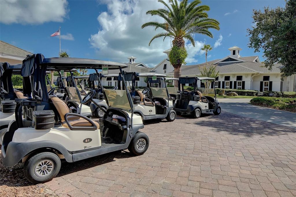 Image 90 of property listing at 10 N VILLAGE PARKWAY, Palm Coast, FL 32137