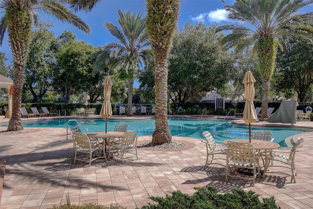 Image 98 of property listing at 10 N VILLAGE PARKWAY, Palm Coast, FL 32137