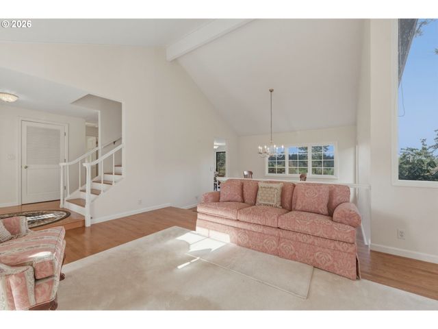 3945 SPRING Blvd, Eugene, OR 97405