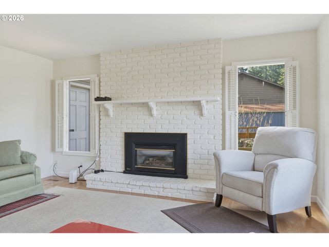 3945 SPRING Blvd, Eugene, OR 97405