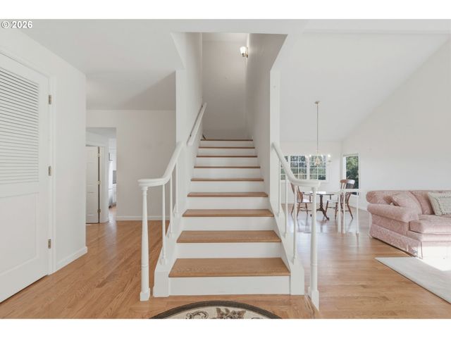 3945 SPRING Blvd, Eugene, OR 97405