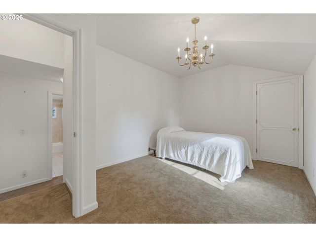 3945 SPRING Blvd, Eugene, OR 97405