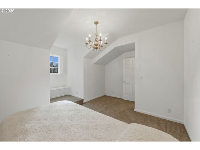 3945 SPRING Blvd, Eugene, OR 97405