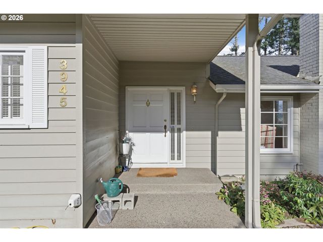 3945 SPRING Blvd, Eugene, OR 97405