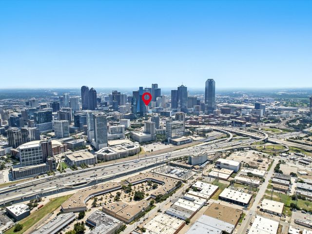 511 N Akard Street 1502, Dallas, TX 75201