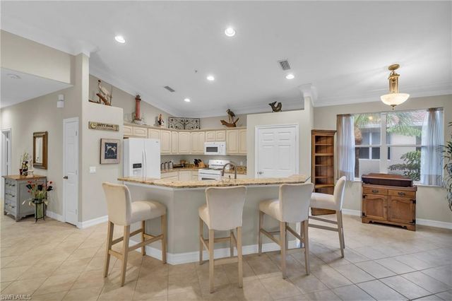11037 Harbour Yacht CT # 201, Fort Myers, FL 33908