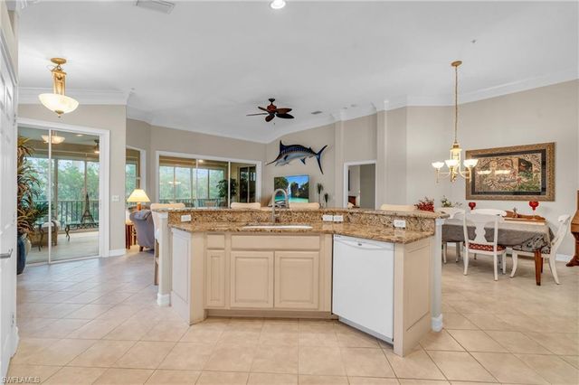 11037 Harbour Yacht CT # 201, Fort Myers, FL 33908