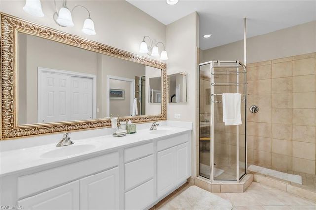 11037 Harbour Yacht CT # 201, Fort Myers, FL 33908