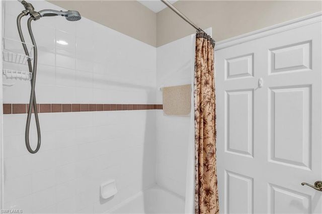 11037 Harbour Yacht CT # 201, Fort Myers, FL 33908