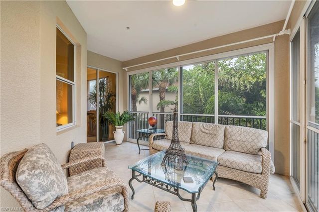 11037 Harbour Yacht CT # 201, Fort Myers, FL 33908