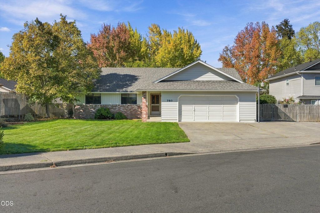 780 Mesman Drive, Grants Pass, OR 97527