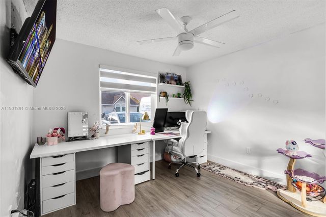 7531 W 29th Way, Hialeah, FL 33018