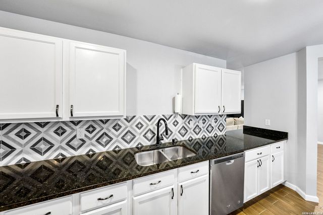 14107 Cougar Rock, San Antonio, TX 78230