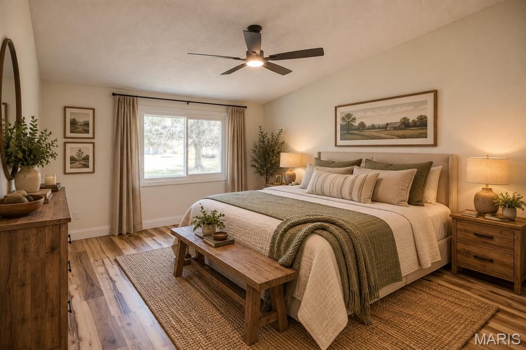 Image 21 of property listing at 24535 Us Highway 67, Jerseyville, IL 62052
