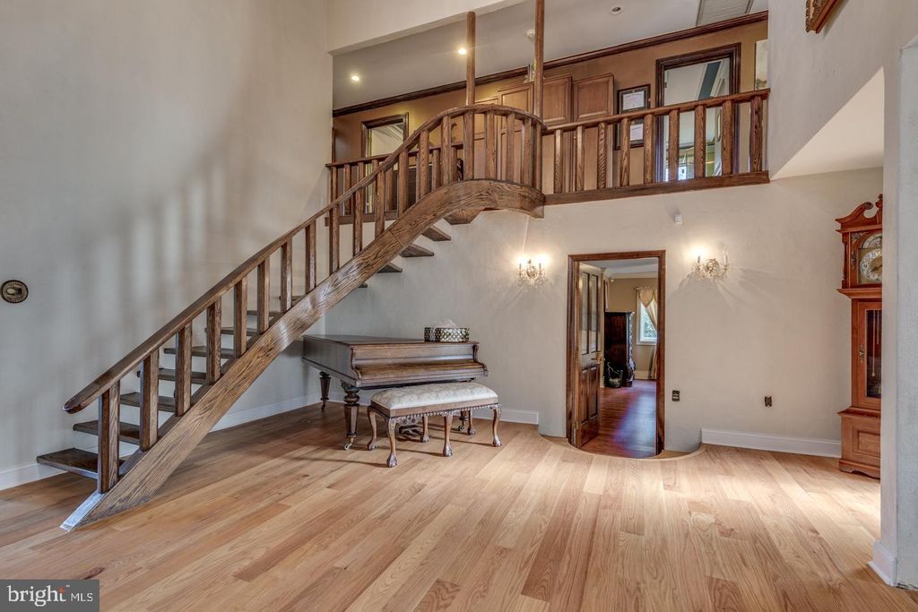740 GARWOOD RD, Moorestown, NJ 08057