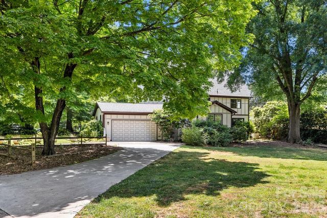 5335 Lansing Drive, Charlotte, NC 28270