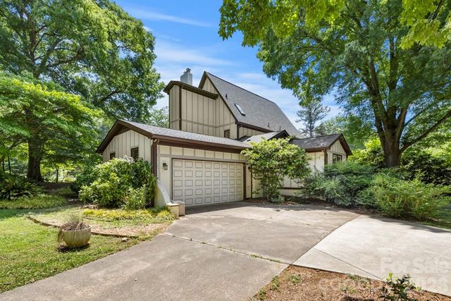 5335 Lansing Drive, Charlotte, NC 28270