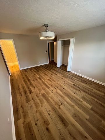 680 Mercer Dr, Hermitage, TN 37076