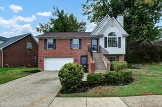 7505 Astrid Way, Louisville, KY 40228