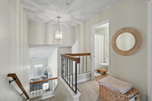 130 Willow Creek Dr, Folsom, CA 95630
