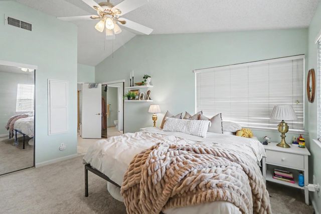 130 Willow Creek Dr, Folsom, CA 95630