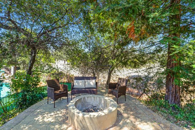 130 Willow Creek Dr, Folsom, CA 95630