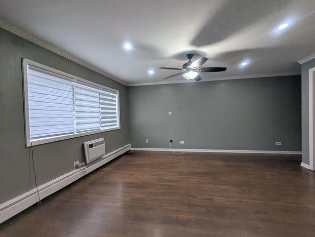 736 W Dempster Street AG7, Mount Prospect, IL 60056