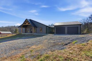 2731 Highway 25, Cottontown, TN 37048