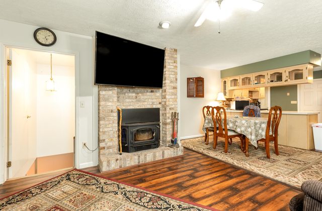 815 Jr Phipps Road, Monticello, KY 42633