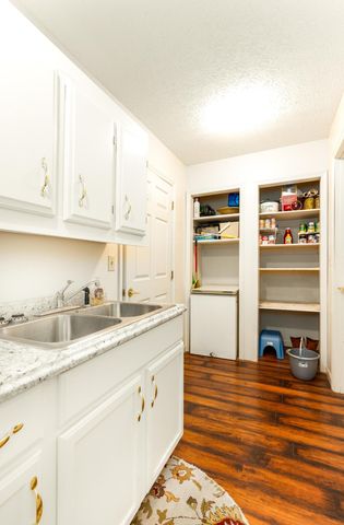 815 Jr Phipps Road, Monticello, KY 42633
