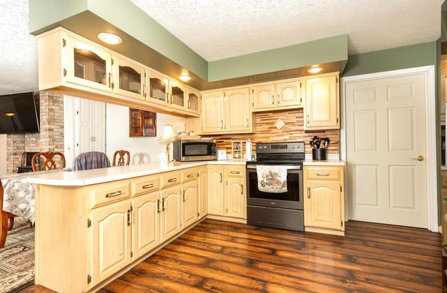 815 Jr Phipps Road, Monticello, KY 42633