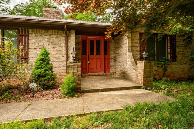 815 Jr Phipps Road, Monticello, KY 42633