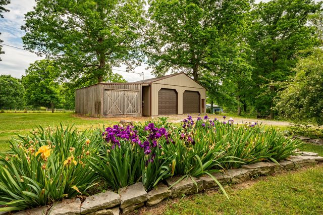 815 Jr Phipps Road, Monticello, KY 42633
