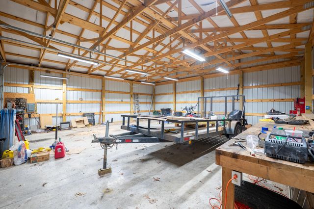 815 Jr Phipps Road, Monticello, KY 42633