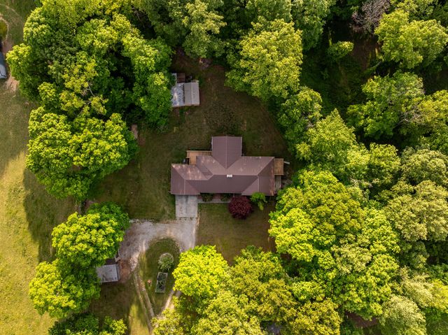 815 Jr Phipps Road, Monticello, KY 42633