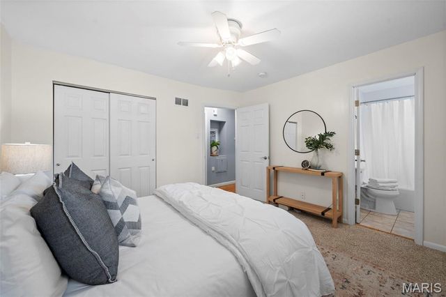 800 E Essex Avenue, Glendale, MO 63122