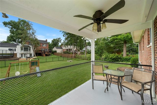 800 E Essex Avenue, Glendale, MO 63122