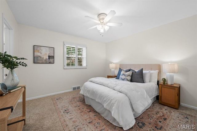 800 E Essex Avenue, Glendale, MO 63122
