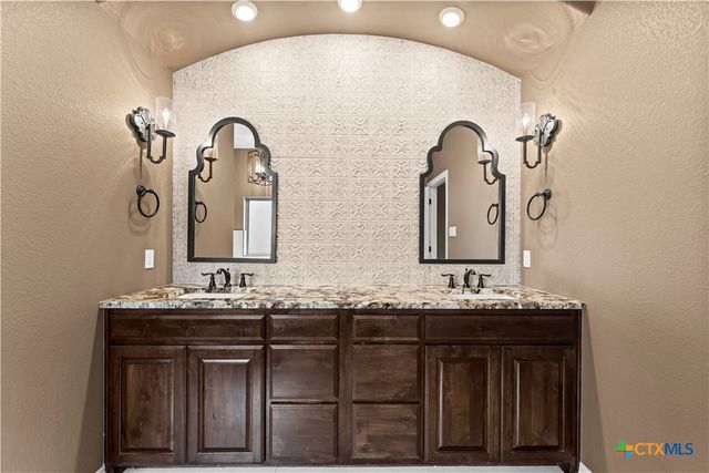 1766 Lacy Ridge Drive, Belton, TX 76513
