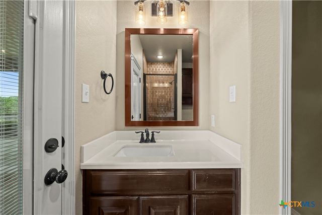 1766 Lacy Ridge Drive, Belton, TX 76513