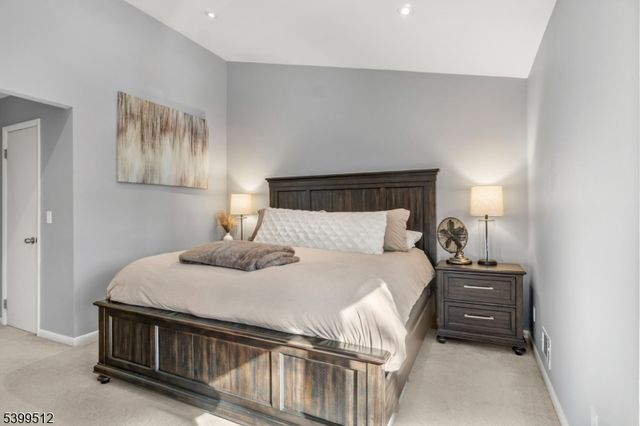 77 Meadow Pond Rd, Hardyston Twp., NJ 07419